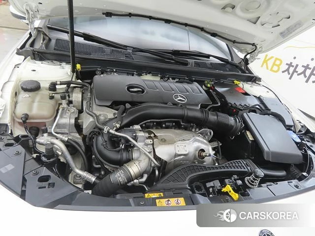 Mercedes-Benz A-Class W177 id 4384204 из Кореи 10