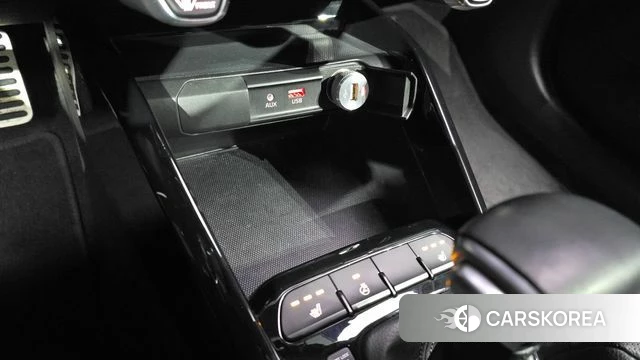 Kia Stonic id 4318272 из Кореи 10