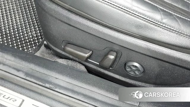 Hyundai The New Grandeur IG id 4581342 из Кореи 10