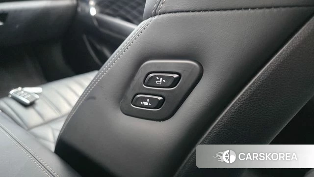 Genesis G70 id 4020189 из Кореи 10