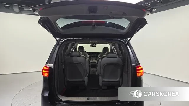 Kia The New Carnival id 3469917 из Кореи 11