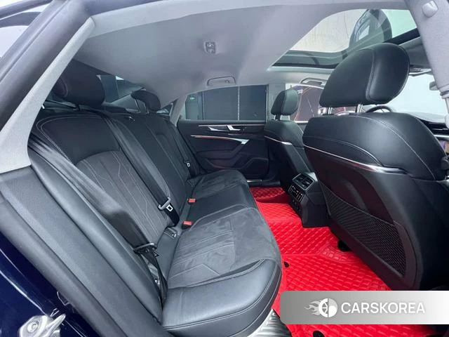 Audi A7L id 4207860 из Китая 11
