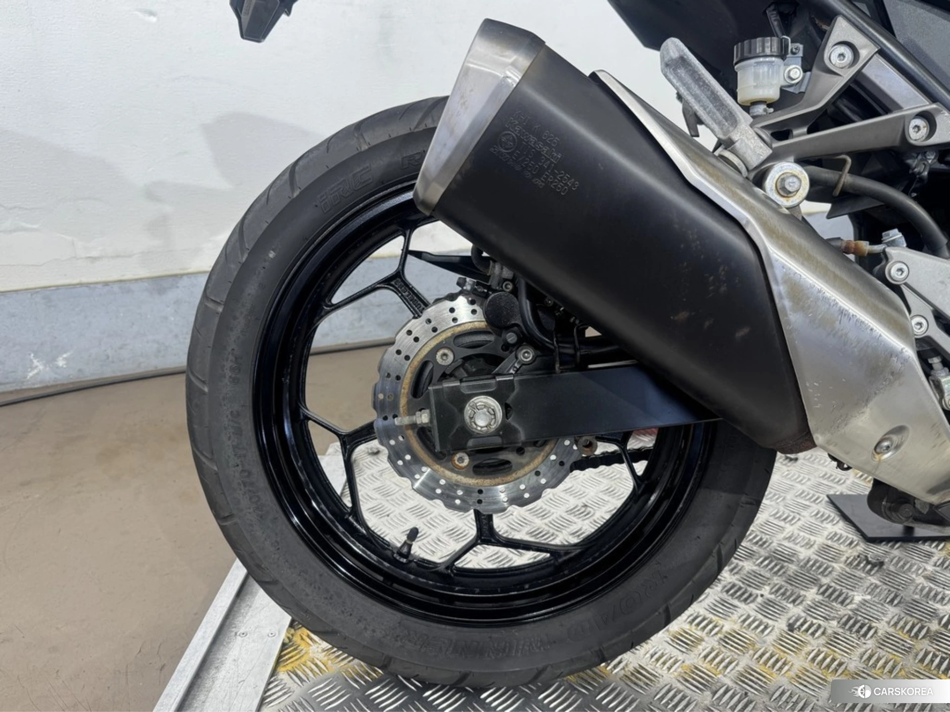 Kawasaki NINJA 250 id 4192810 из Японии 11