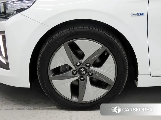 Hyundai The New Ionic Hybrid id 3319294 из Кореи 11