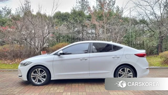 Hyundai Avante AD id 3515369 из Кореи 11