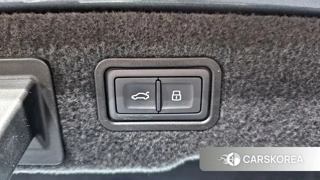 Audi A8 (D5) id 3378906 из Кореи 11