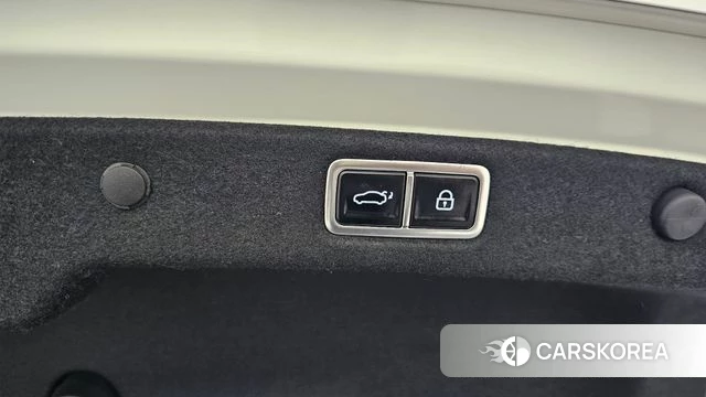 Hyundai Grandeur Hybrid (GN7) id 4315353 из Кореи 11
