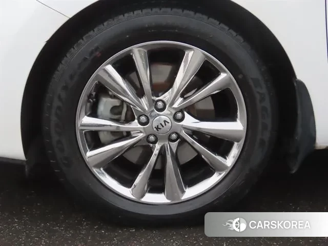 Kia The New Carnival id 3429064 из Кореи 11