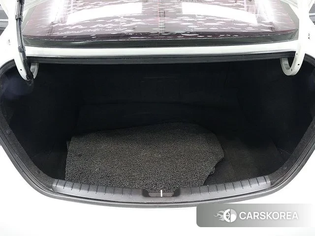 Hyundai Avante AD id 3041506 из Кореи 11