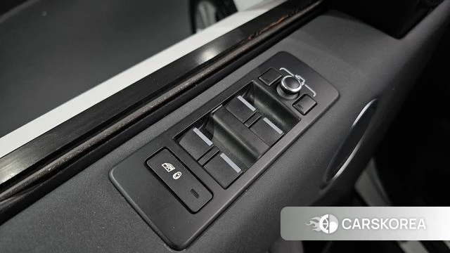 Land Rover Discovery 5 id 4430147 из Кореи 11