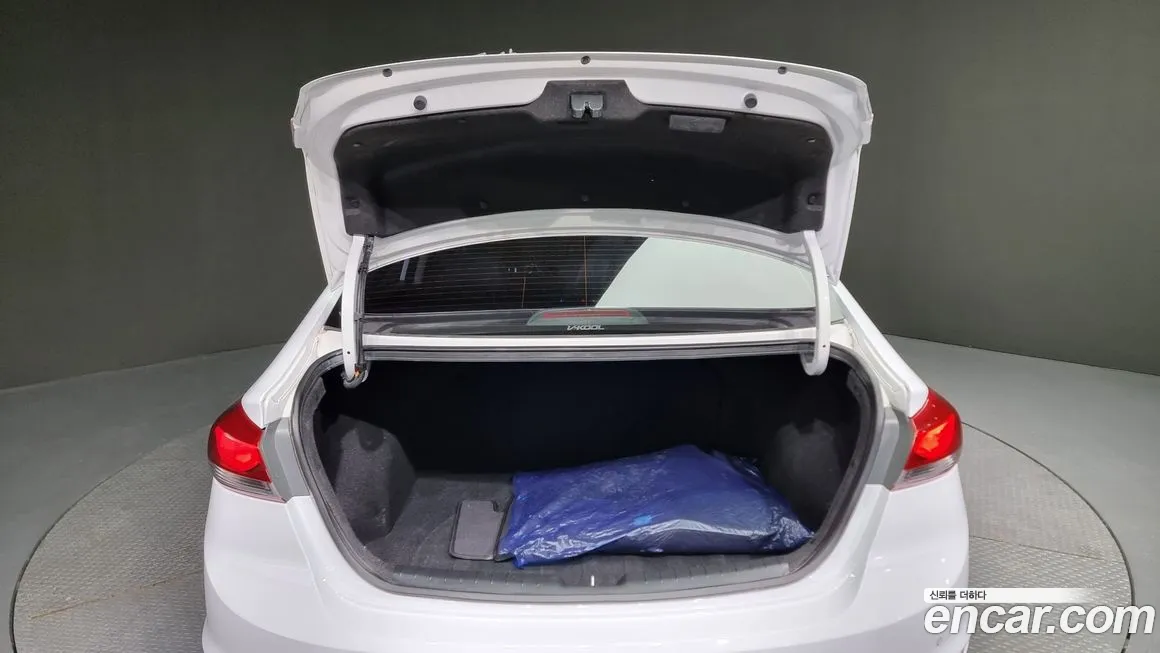 Hyundai Avante AD id 1474737 из Кореи 11