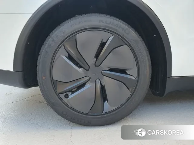 Tesla Model Y id 3240932 из Кореи 11