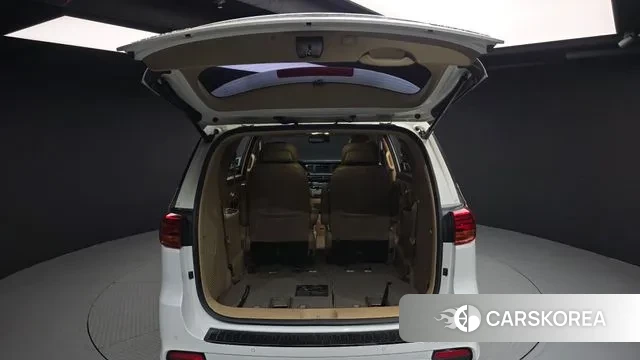 Kia The New Carnival id 3698827 из Кореи 11