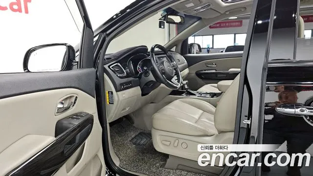 Kia The New Carnival id 2762250 из Кореи 11