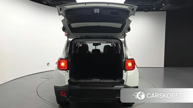 Jeep Renegade id 4769711 из Кореи 11