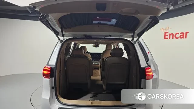 Kia The New Carnival id 3568514 из Кореи 11