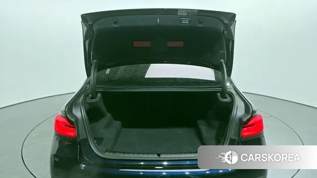 BMW 5 Series (G30) id 3479329 из Кореи 11