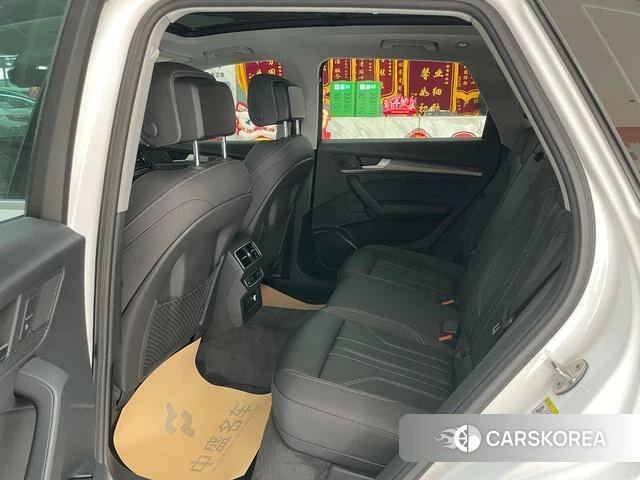 Audi Q5L id 3855983 из Китая 11