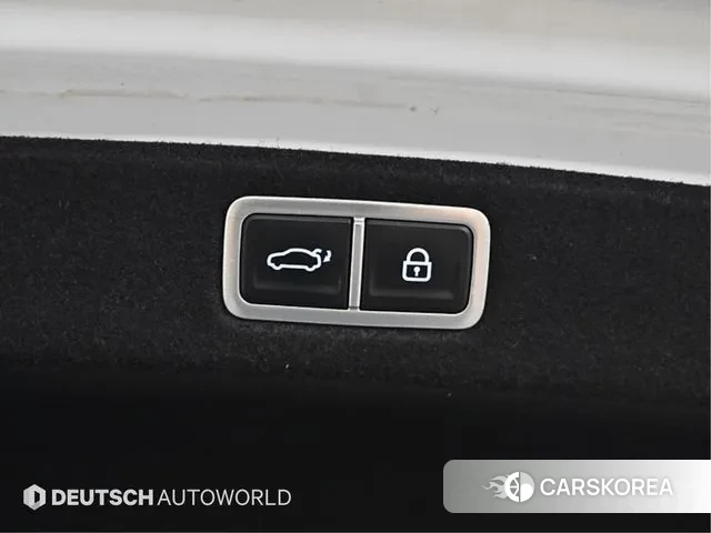 Hyundai Grandeur Hybrid (GN7) id 3289481 из Кореи 11