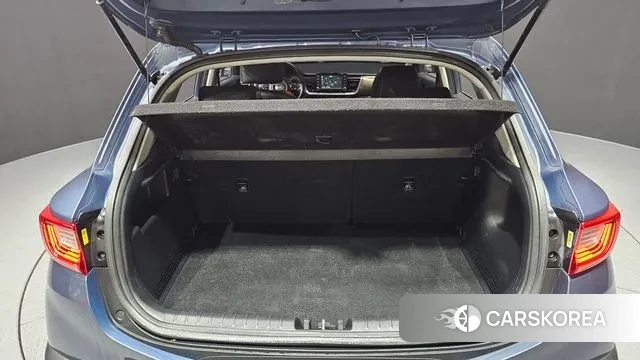 Kia Stonic id 3728844 из Кореи 11