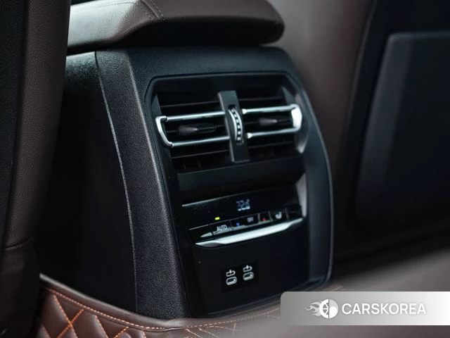 BMW 3 series id 3890792 из Китая 11