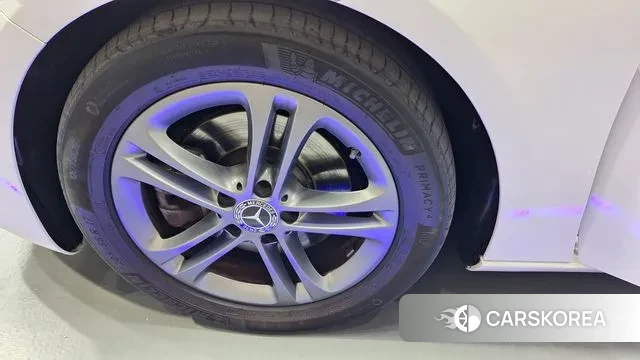 Mercedes-Benz A-Class W177 id 3402357 из Кореи 11