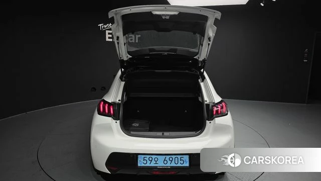 Peugeot e-208 second Generation id 3883270 из Кореи 11