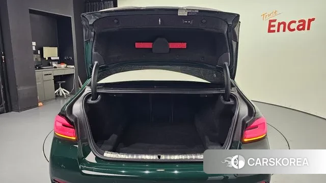 BMW 5 Series (G30) id 3258316 из Кореи 11