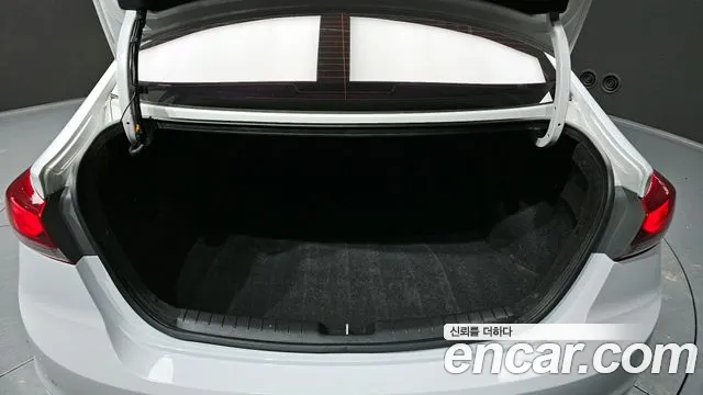 Hyundai Avante AD id 2228878 из Кореи 11