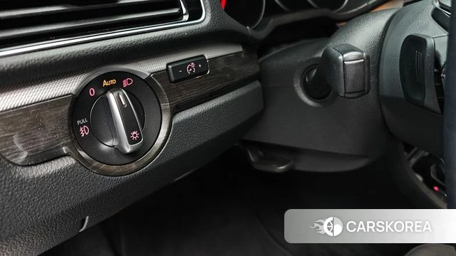 Volkswagen The New Passat id 4610416 из Кореи 11