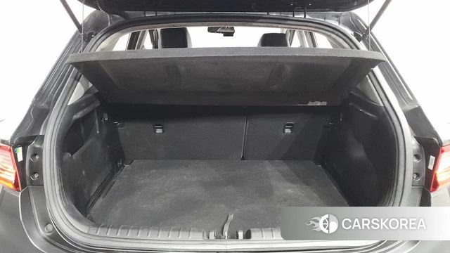 Kia Stonic id 3924819 из Кореи 11