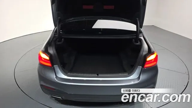 BMW 5 Series (G30) id 2903209 из Кореи 11