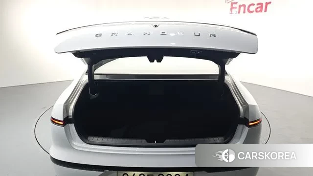 Hyundai Grandeur (GN7) id 3517760 из Кореи 11