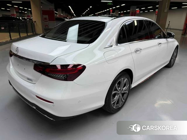 Mercedes-Benz E-class id 4264715 из Китая 11