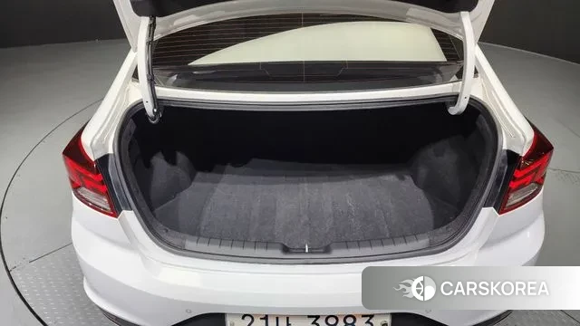 Hyundai The New Avante AD id 3060550 из Кореи 11