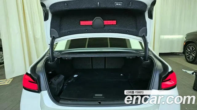 BMW 5 Series (G30) id 2656153 из Кореи 11