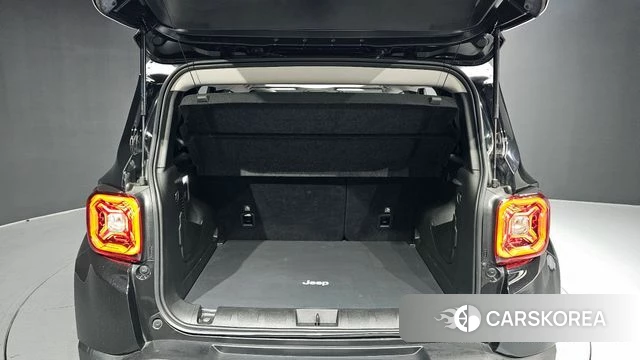 Jeep Renegade id 3865731 из Кореи 11