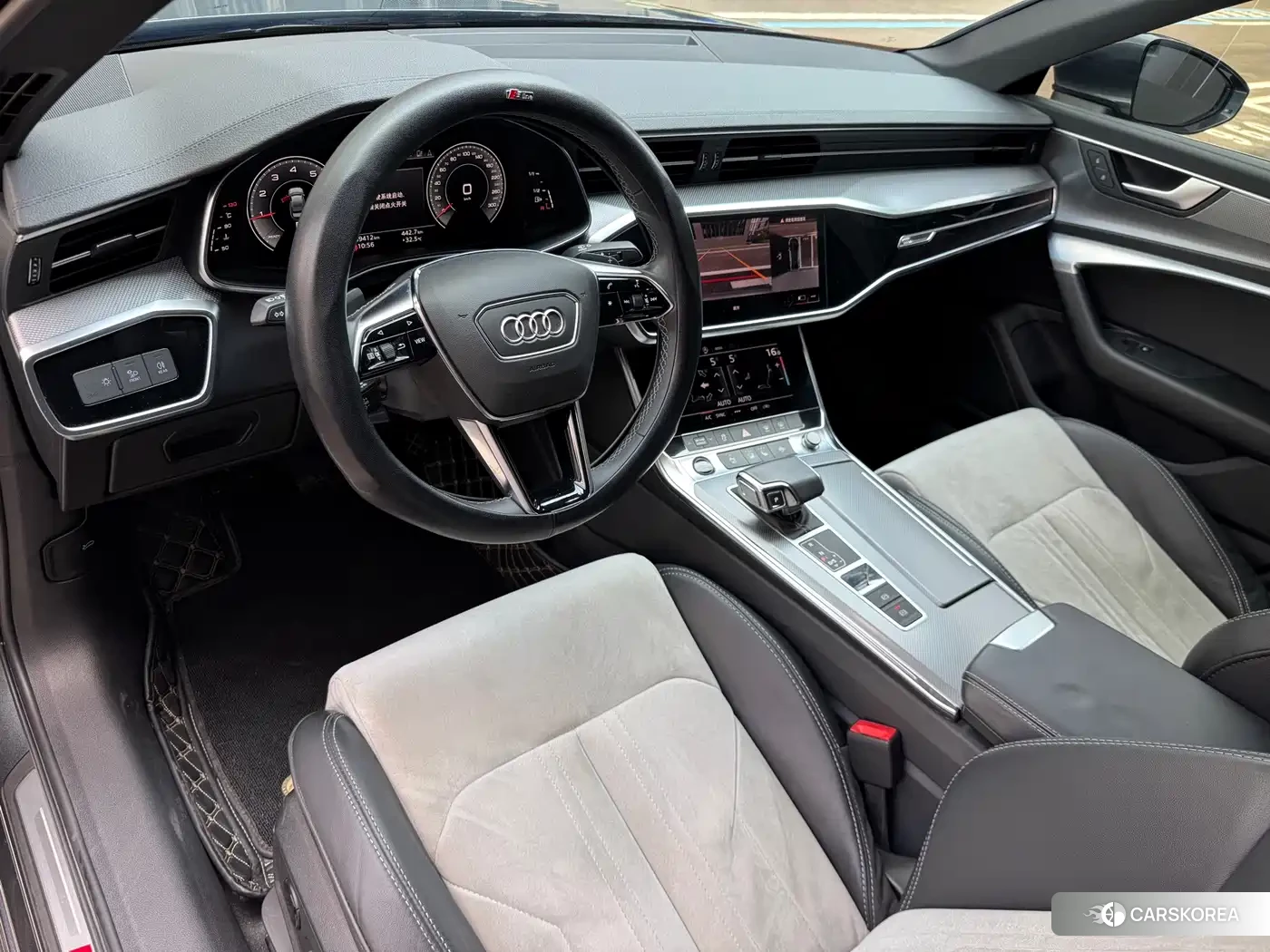 Audi A6L id 4664419 из Китая 11