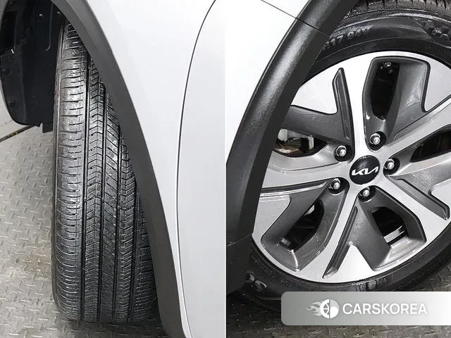 Kia Niro EV id 3412017 из Кореи 11