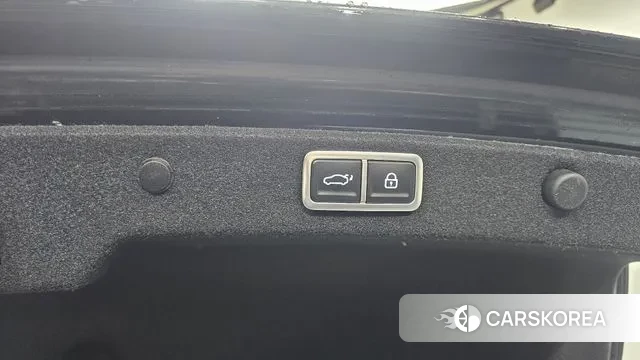 Hyundai Grandeur Hybrid (GN7) id 3712042 из Кореи 11