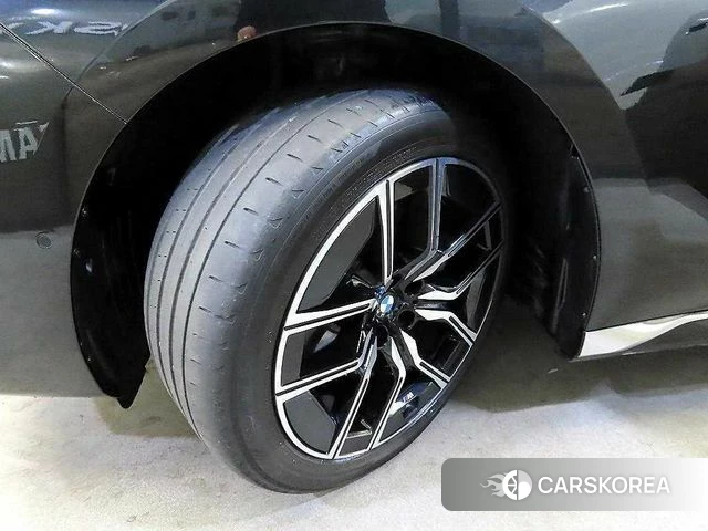BMW 7 Series (G70) id 4302172 из Кореи 11