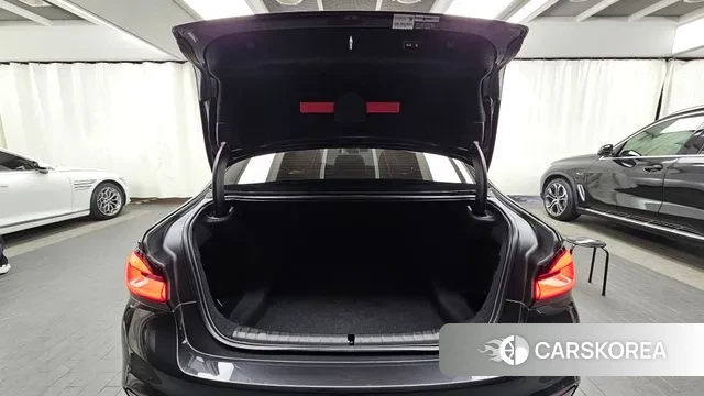 BMW 5 Series (G30) id 3661997 из Кореи 11