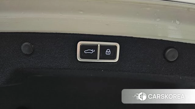 Hyundai Grandeur Hybrid (GN7) id 3891638 из Кореи 11