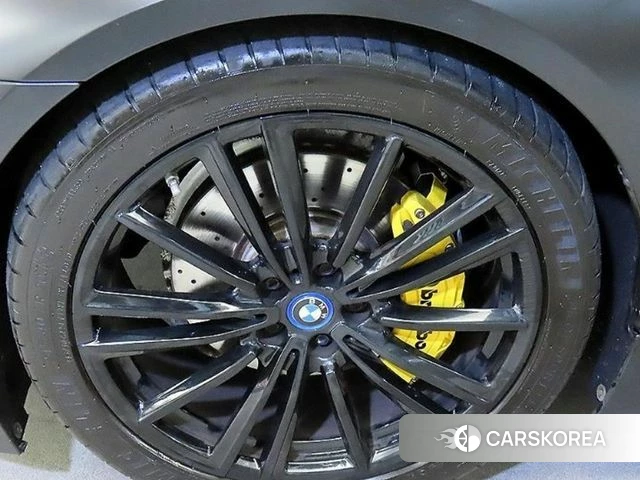 BMW i8 id 4435280 из Кореи 11