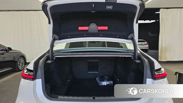 BMW 7 Series (G70) id 3922258 из Кореи 11