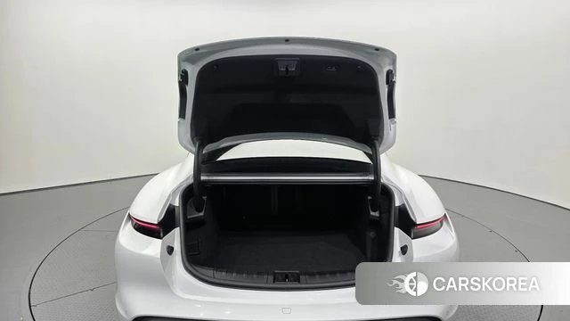 Porsche Taycan id 4580049 из Кореи 11