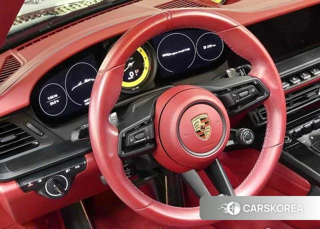 Porsche 911(992) id 4360643 из Кореи 11