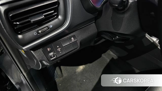 Kia Stonic id 4338971 из Кореи 11