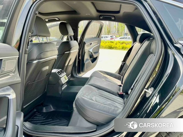 Audi A6L id 4278827 из Китая 11