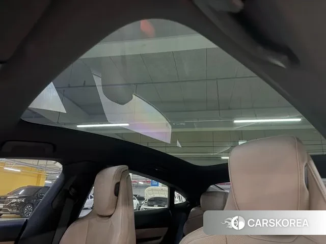 Porsche Taycan id 3519345 из Кореи 11